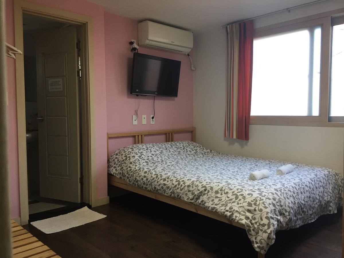 Hongdae Pencil Guesthouse Szöul Kültér fotó
