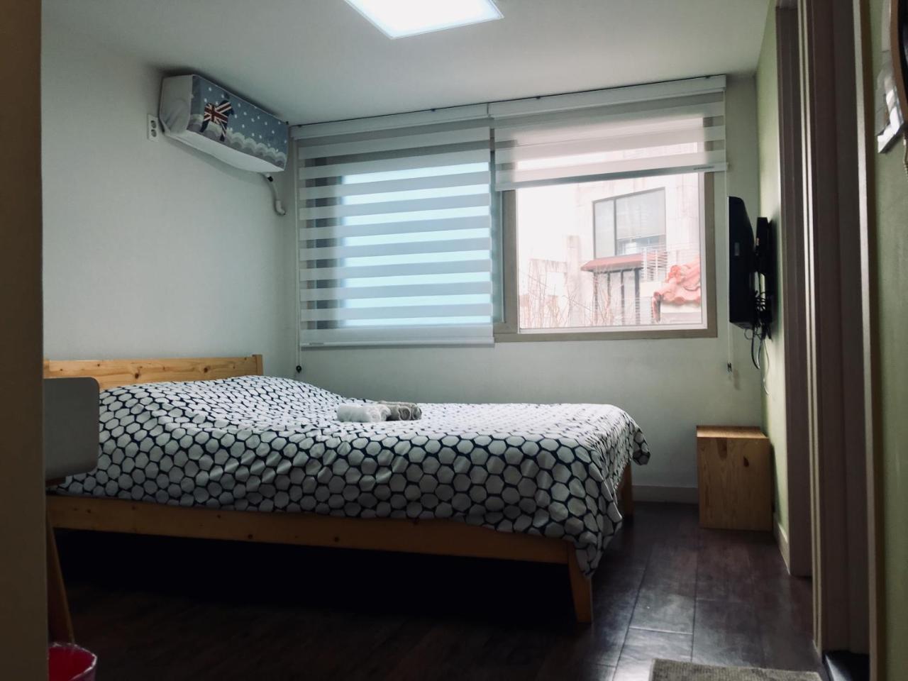 Hongdae Pencil Guesthouse Szöul Kültér fotó