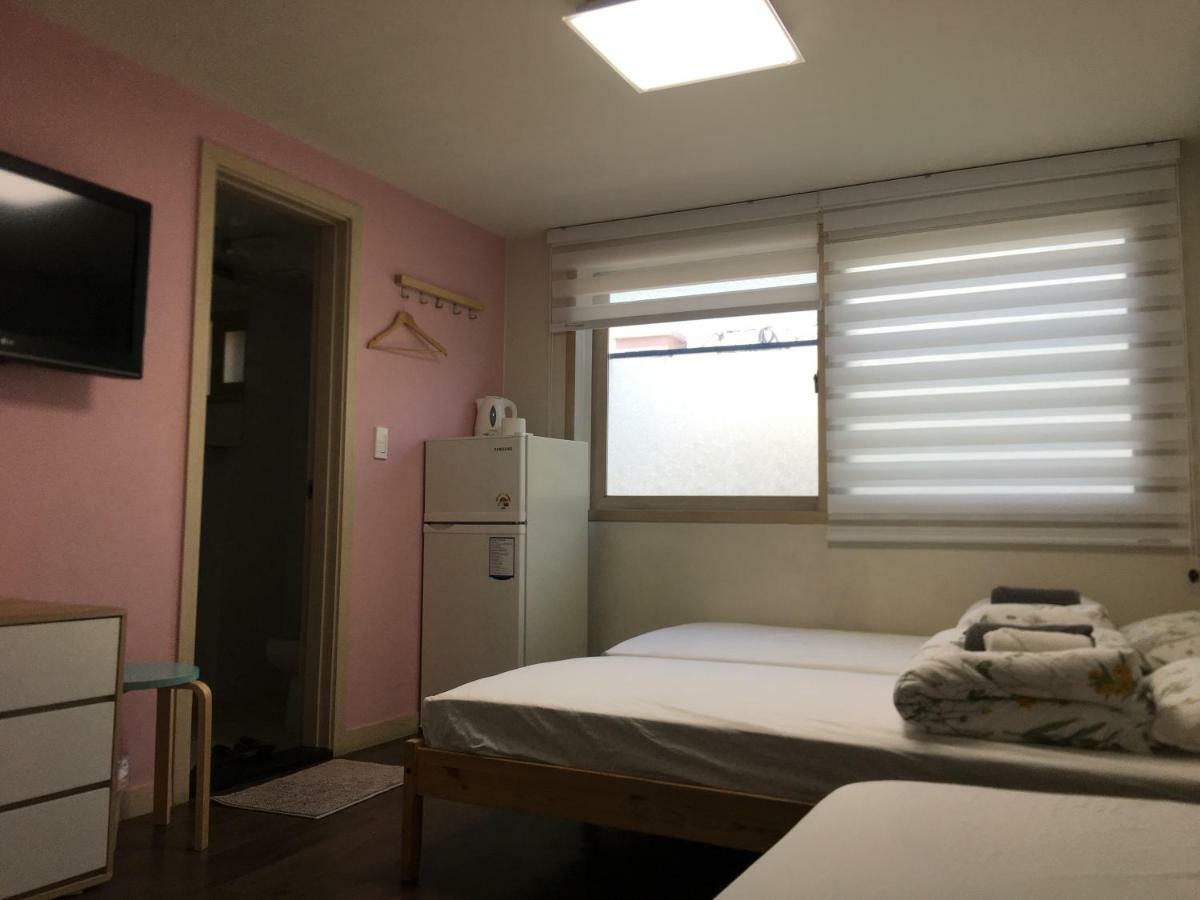 Hongdae Pencil Guesthouse Szöul Kültér fotó